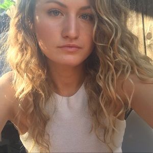 Meet your Posher, Stephanie